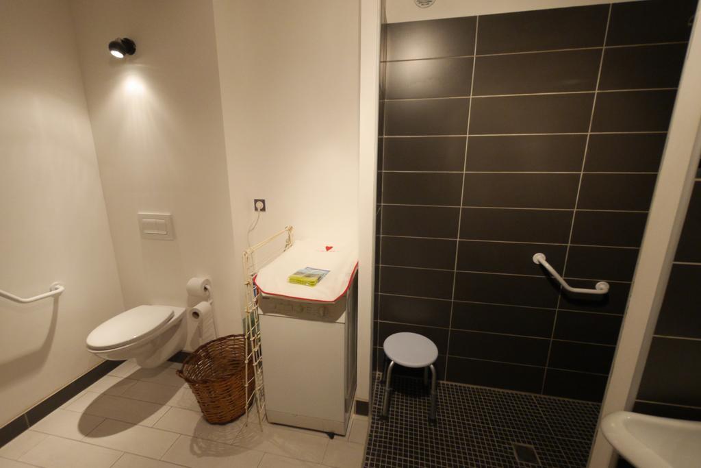 Maison D'Hotes Des 2 Chenes Bessenay Exteriör bild